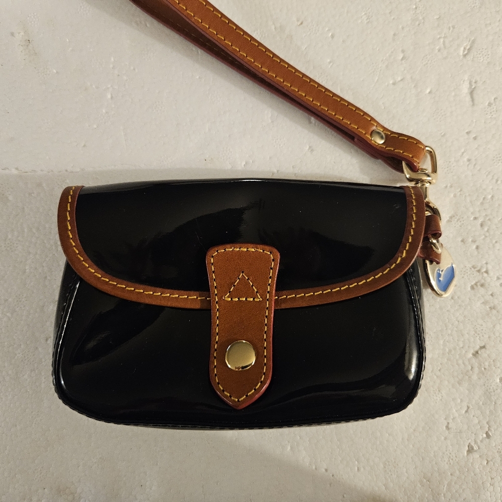 Dooney & Bourke Women's Patent Leather Black and Brown Wristlet